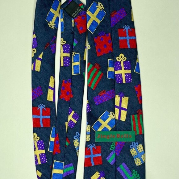 Silk Christmas Necktie - Picture 4 of 6